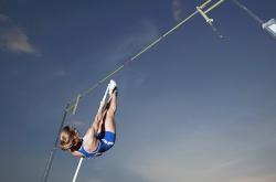 开云体育入口-切特·霍姆格伦，从独角兽到关键先生，雄鹿单节风暴击溃森林狼的战术密码