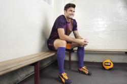 开云体育官网-鏖战伊蒂哈德，蒂亚戈一箭定江山，荷兰铁卫刷新欧冠纪录