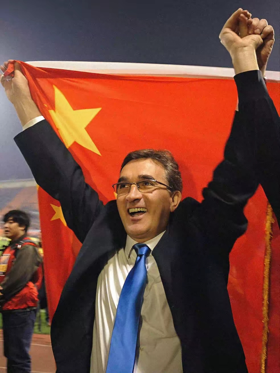 国家队在国际比赛中一举夺冠,成为焦点 国家队在国际比赛中一举夺冠,成为焦点