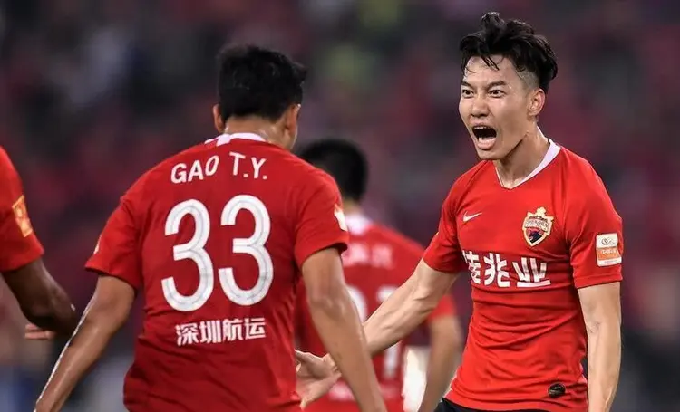 天津泰达逼平深圳佳兆业，保持积分榜前列