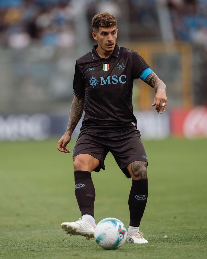 那不勒斯客场失利，回到现实的残酷的简单介绍