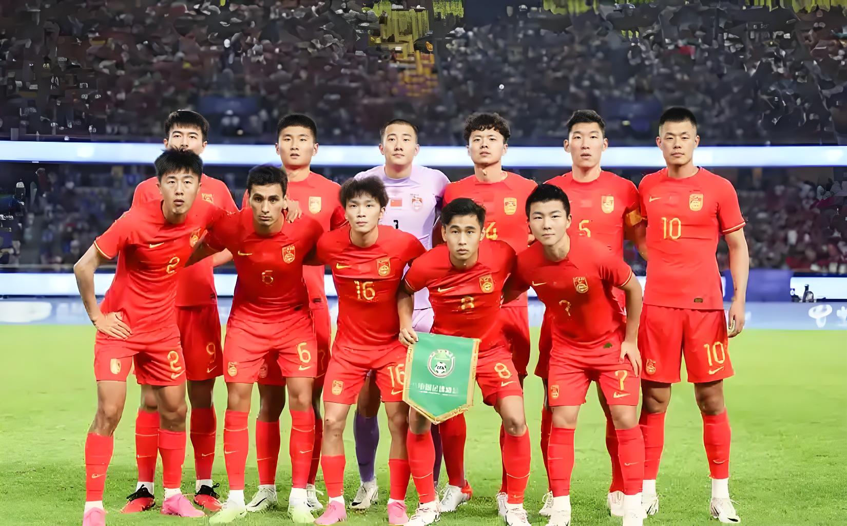 国内足球联赛强队逐渐崛起,争相夺取头名的简单介绍 国内足球联赛强队逐渐崛起,争相夺取头名的简单介绍