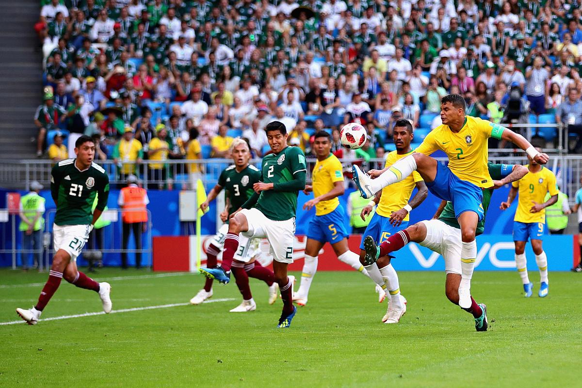 包含荷兰足球传奇重返球场,精彩回顾的词条 包含荷兰足球传奇重返球场,精彩回顾的词条