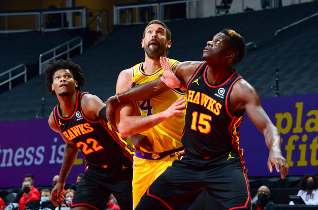 魔术碾压湖人，加里纳利送出助攻