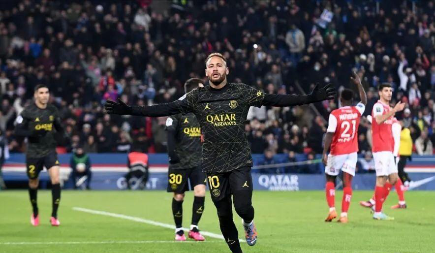 包含摩纳哥队连胜气势如虹，球员实力浮出水面成为焦点的词条