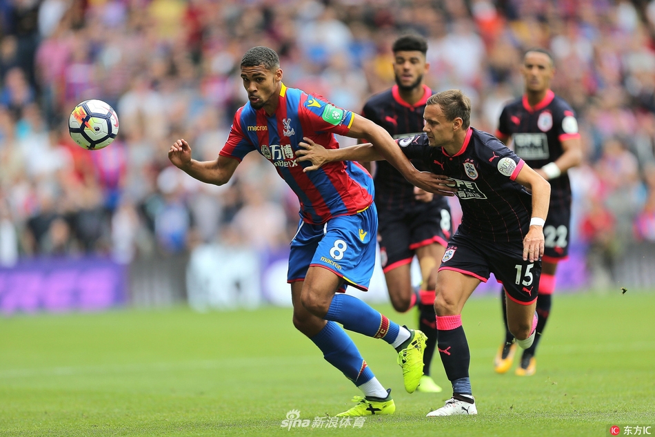 哈德斯菲尔德客场战胜水晶宫，取得胜利的简单介绍