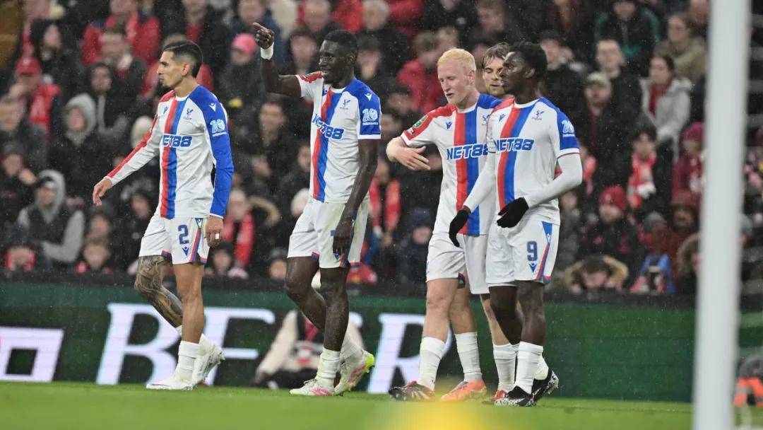 哈德斯菲尔德客场战胜水晶宫，取得胜利的简单介绍